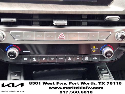 Used 2024 Kia Telluride EX w/ EX Captain's Chair Package FWD image 18