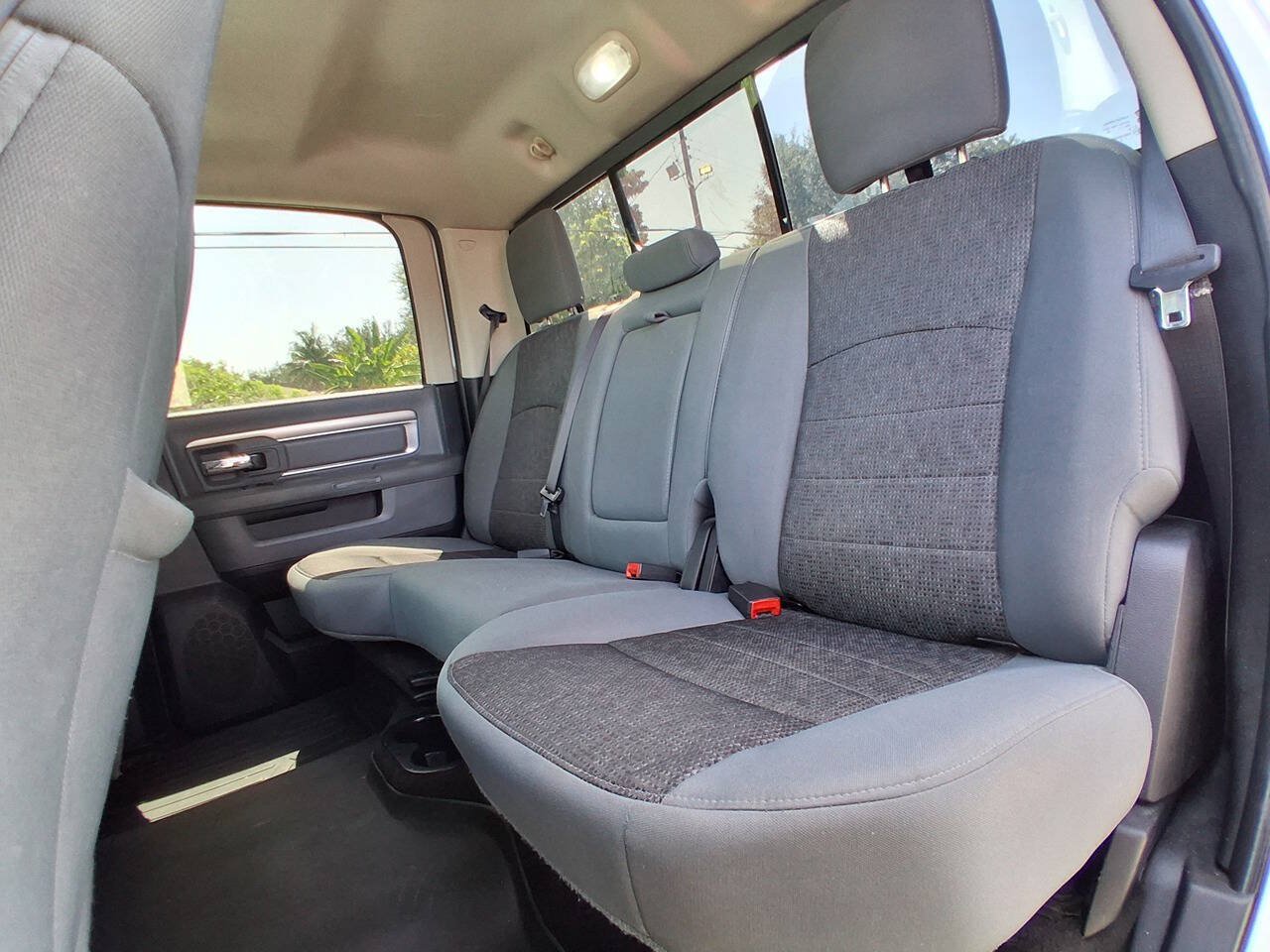 Used 2015 RAM 1500 Big Horn RWD image 16