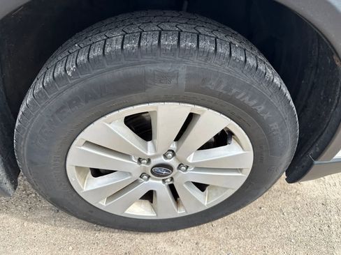 Used 2017 Subaru Outback 2.5i AWD/4WD image 5