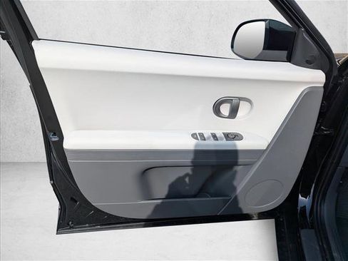 New 2026 Hyundai Ioniq 5 SE image 22