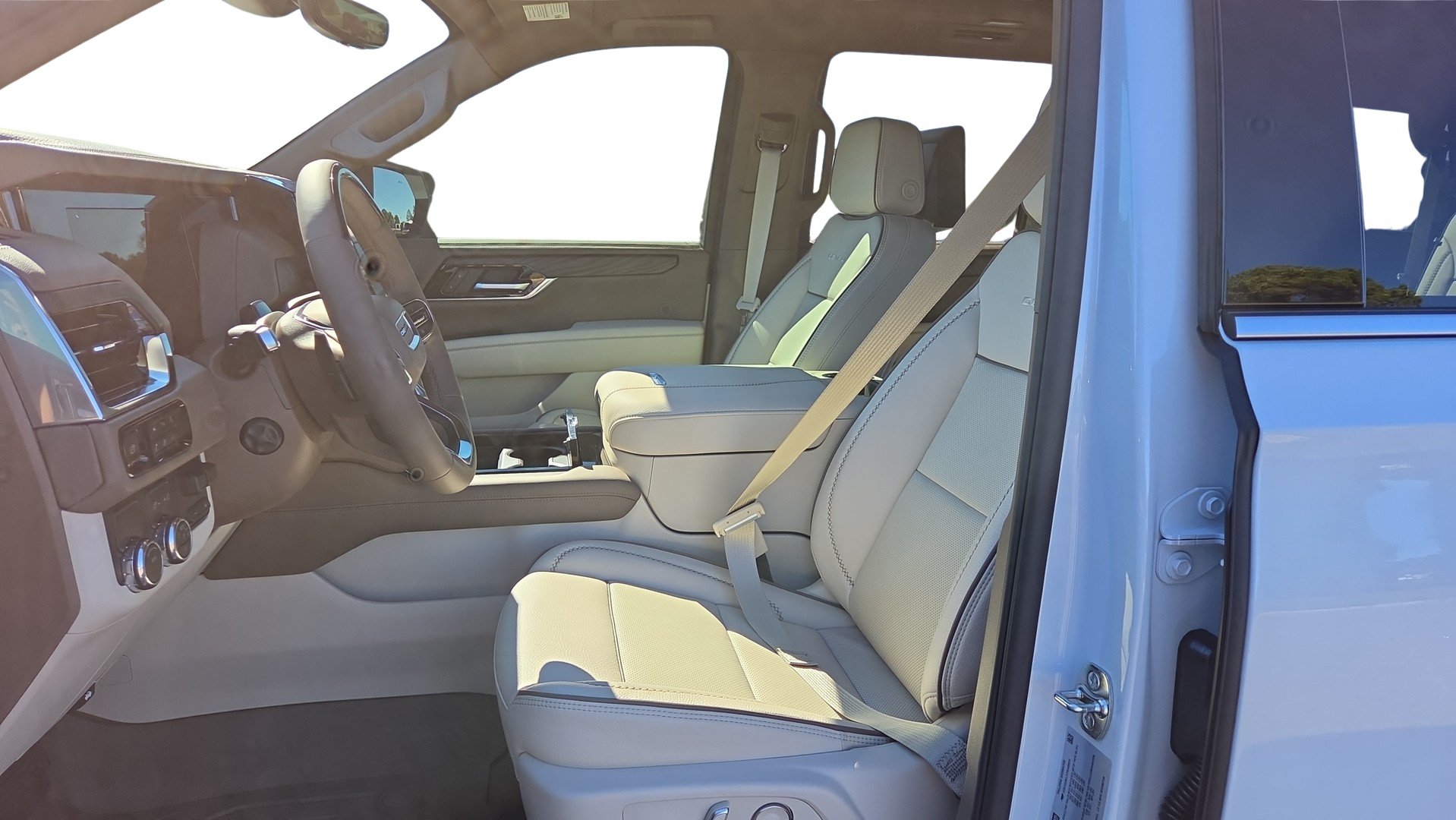 New 2026 GMC Yukon Denali w/ Denali Reserve Package RWD image 29