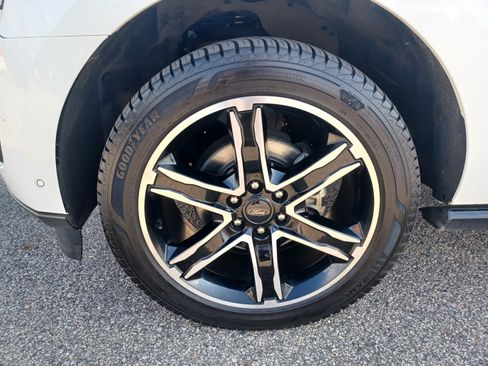 Used 2021 Ford Expedition Limited AWD/4WD image 9
