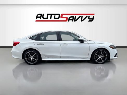 Used 2024 Honda Civic Touring image 8