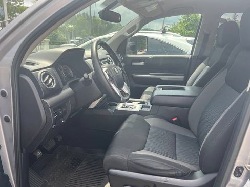 Used 2016 Toyota Tundra SR5 w/ SR5 Upgrade Package AWD/4WD image 7
