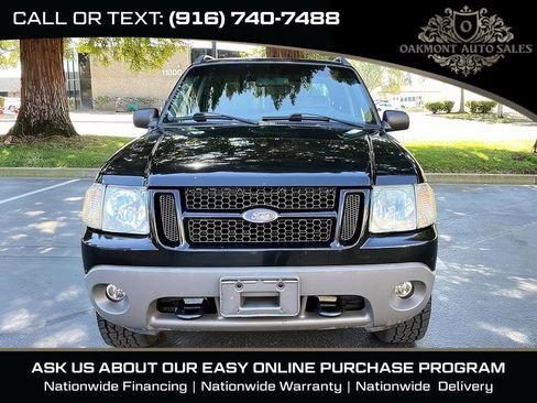 Used 2002 Ford Explorer Sport Trac 4x4 image 2