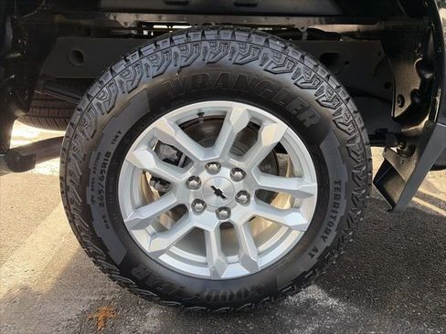 Used 2023 Chevrolet Silverado 1500 RST image 10