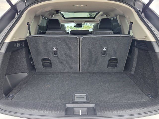 Certified 2025 Acura MDX w/ Technology Package FWD image 14