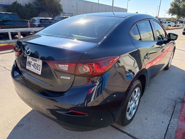 Used 2017 MAZDA MAZDA3 Sport FWD image 5