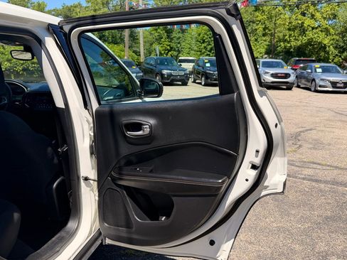 Used 2019 Jeep Compass Sport FWD image 23