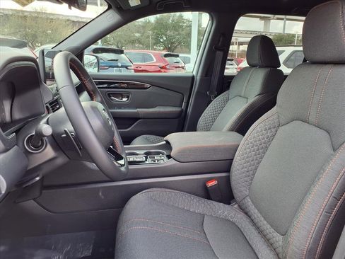 New 2026 Honda Pilot Sport image 17