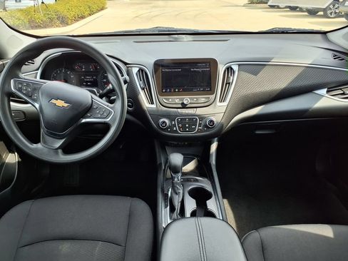 Used 2024 Chevrolet Malibu LT FWD image 25