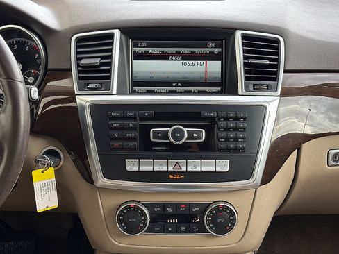 Used 2015 Mercedes-Benz ML 350 4MATIC image 19