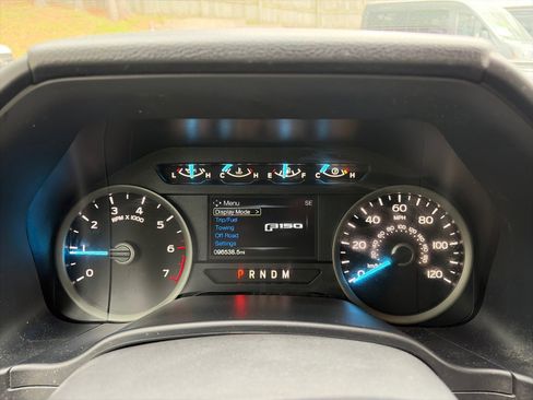 Used 2020 Ford F150 XLT w/ Equipment Group 302A Luxury AWD/4WD image 15