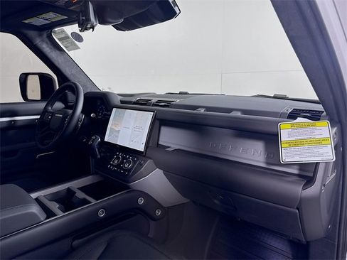 New 2026 Land Rover Defender 130 V8 image 32