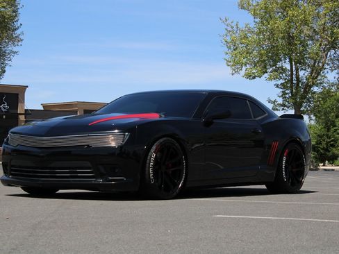 Used 2014 Chevrolet Camaro SS w/ SS Performance Package RWD image 44