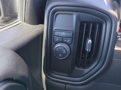Used 2022 Chevrolet Silverado 1500 Custom RWD image 29