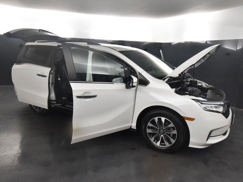 Used 2023 Honda Odyssey EX-L image 40