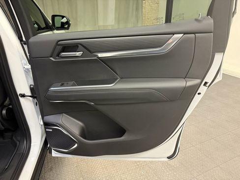 New 2026 GMC Acadia Elevation w/ LPO, Floor Liner Package image 20