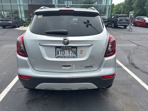 Used 2022 Buick Encore Preferred w/ Safety Package FWD image 9