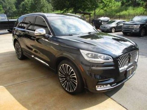 Used 2020 Lincoln Aviator Black Label w/ Dynamic Handling Package image 2