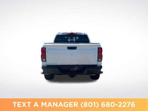 Used 2024 Chevrolet Colorado Trail Boss w/ Technology Package AWD/4WD image 4