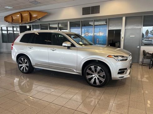 Used 2020 Volvo XC90 T6 Inscription image 4