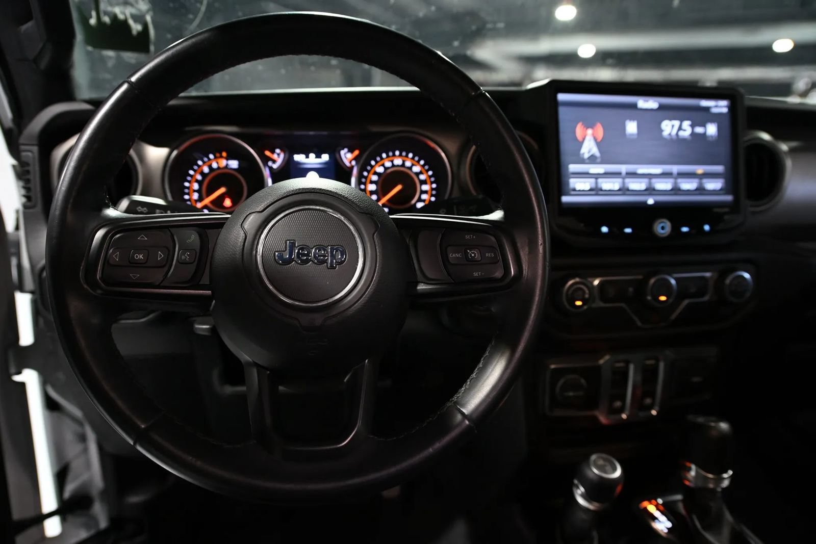 Used 2020 Jeep Wrangler Sport AWD/4WD image 17
