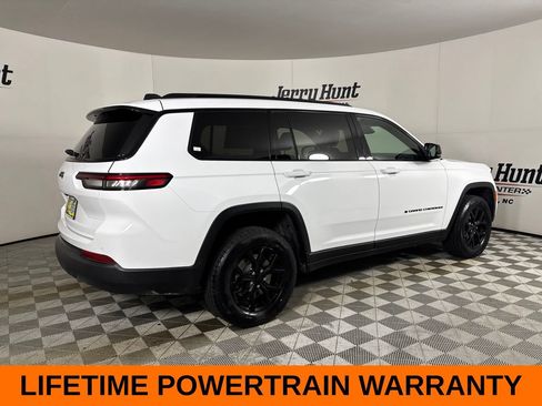 Used 2024 Jeep Grand Cherokee L Altitude AWD/4WD image 6