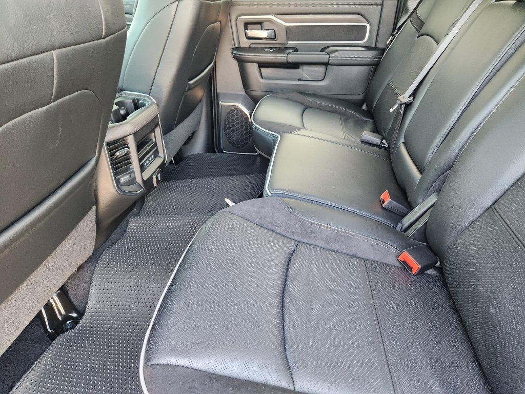 New 2027 RAM 2500 Laramie AWD/4WD image 19