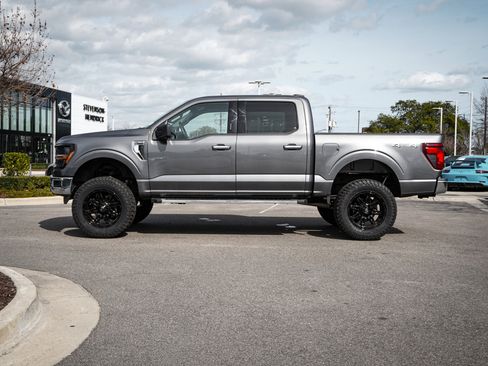 Used 2024 Ford F150 XLT image 8