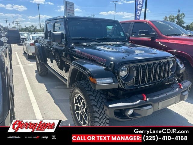 Used 2025 Jeep Gladiator Rubicon AWD/4WD image 3