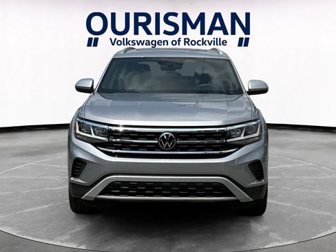 Used 2023 Volkswagen Atlas Cross Sport SE w/ Panoramic Sunroof Package FWD image 8