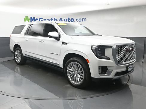 Used 2023 GMC Yukon XL Denali w/ LPO, Floor Liner Package AWD/4WD image 2