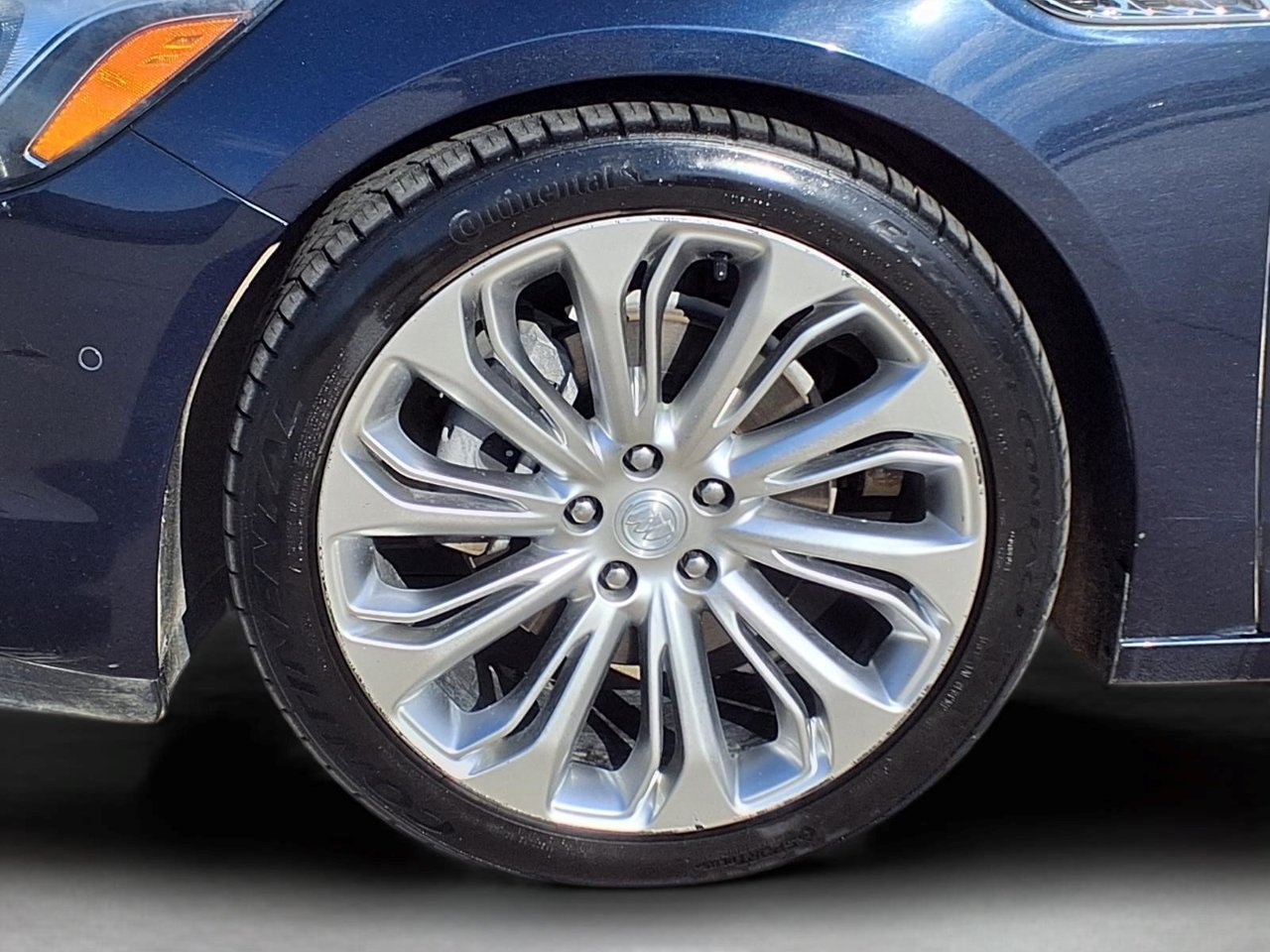 Used 2017 Buick LaCrosse Premium w/ Driver Confidence Package #2 AWD/4WD image 9