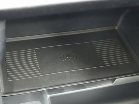 Used 2026 Land Rover Range Rover Velar Dynamic SE image 30