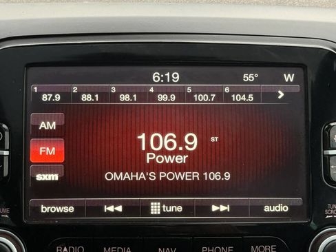 Used 2014 FIAT 500L Trekking w/ Popular Equipment Group image 9