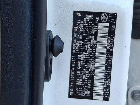 Used 2011 Toyota Corolla LE FWD image 24