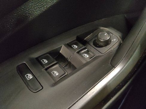 Used 2019 Volkswagen Jetta S FWD image 27