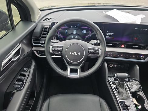 Used 2025 Kia Sportage EX w/ Premium Package FWD image 14