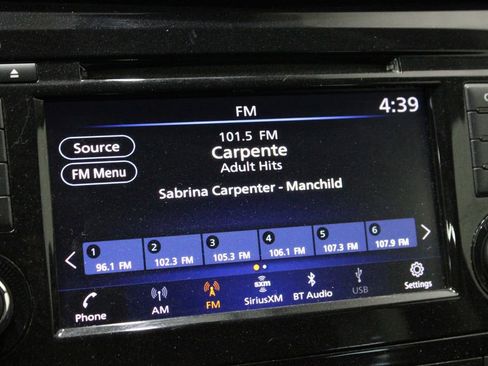 Used 2020 Nissan Rogue SV image 25