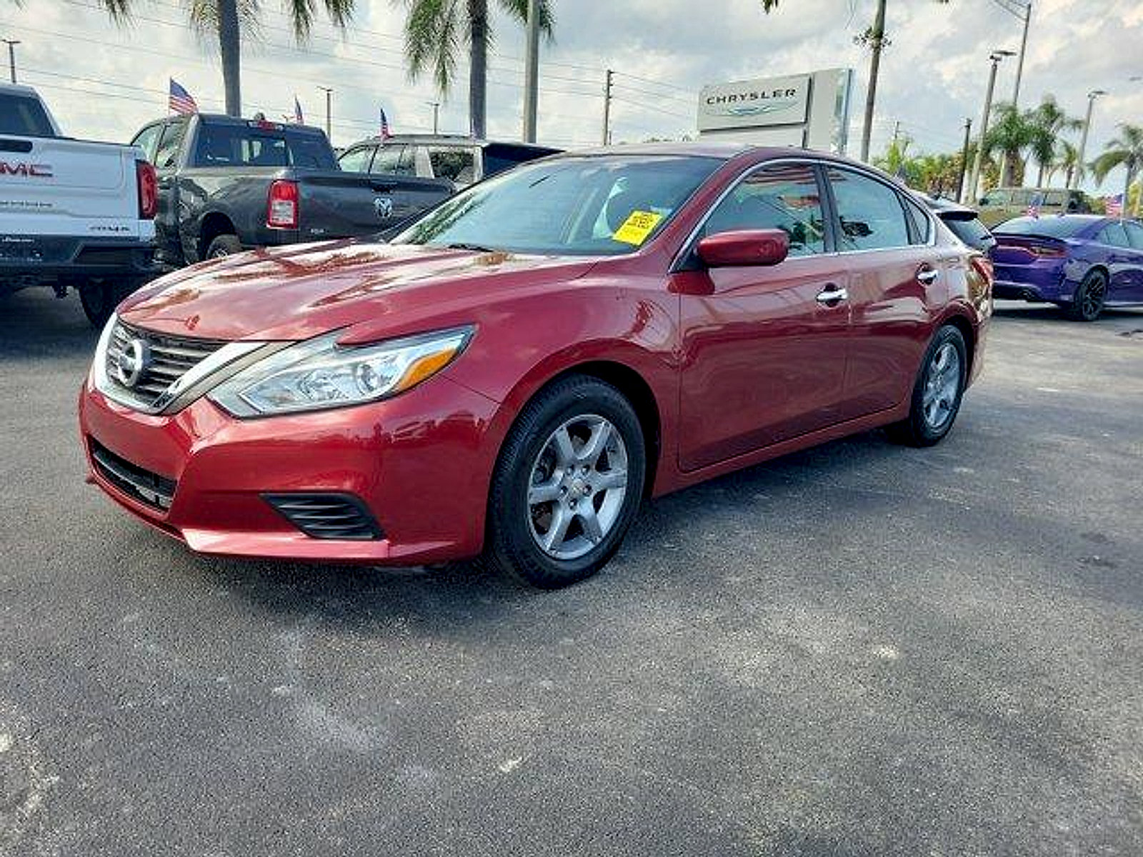 Used 2016 Nissan Altima 2.5 S w/ Power Driver Seat Package FWD image 3