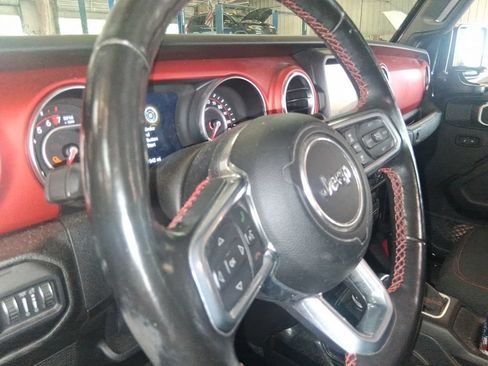 Used 2021 Jeep Gladiator Rubicon AWD/4WD image 11