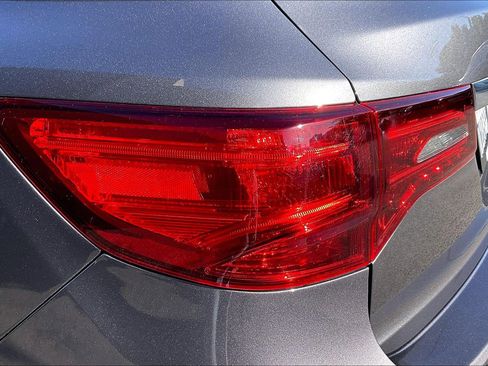 Used 2017 Acura MDX SH-AWD w/ Advance Package image 28