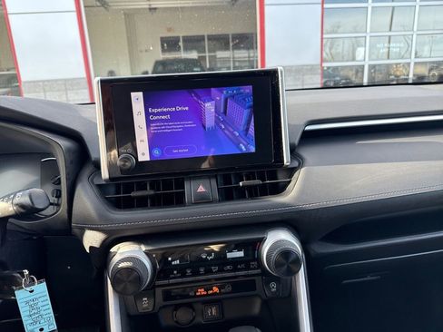 Used 2023 Toyota RAV4 LE image 21