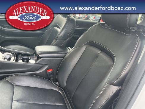 Used 2023 Jeep Grand Cherokee L Limited AWD/4WD image 10