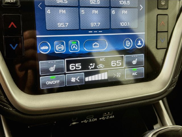 Used 2025 Subaru Legacy Limited AWD/4WD image 18