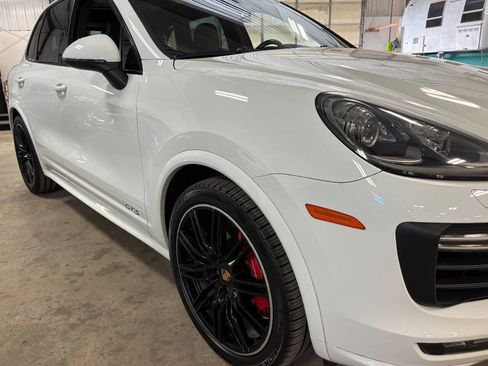 Used 2016 Porsche Cayenne GTS AWD/4WD image 14