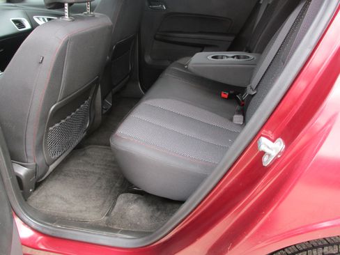 Used 2017 Chevrolet Equinox LT w/ Convenience Package AWD/4WD image 18