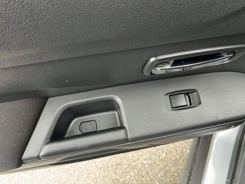 Used 2025 Mitsubishi Outlander Sport ES image 17