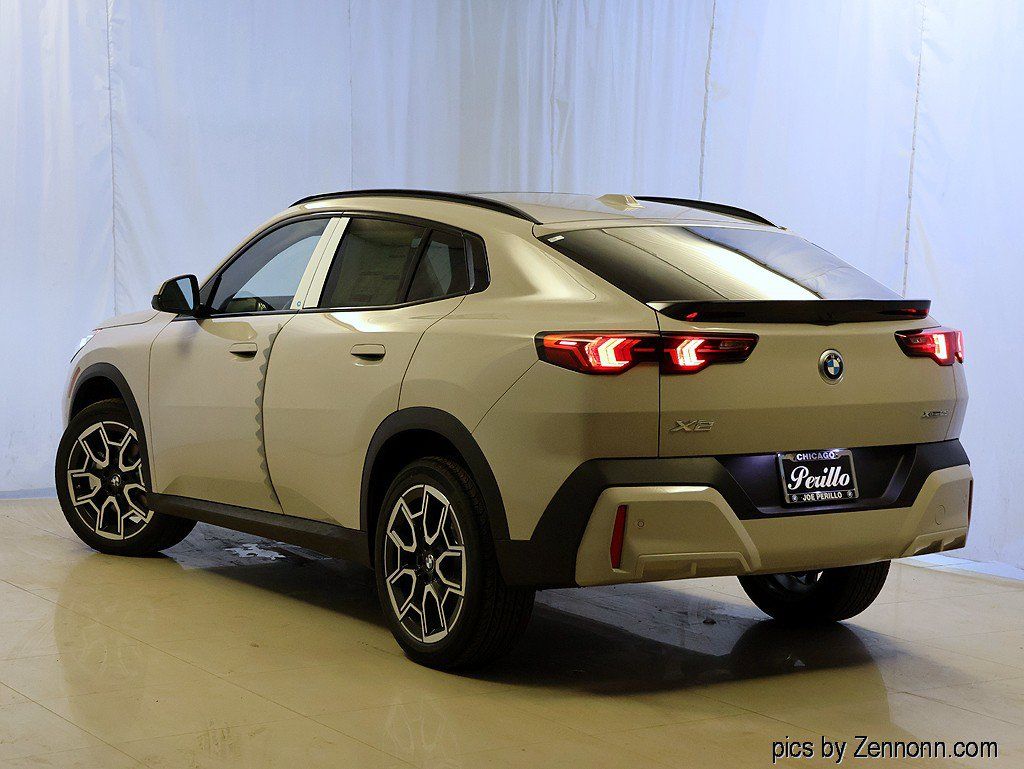 New 2026 BMW X2 xDrive28i w/ Technology Package AWD/4WD image 9